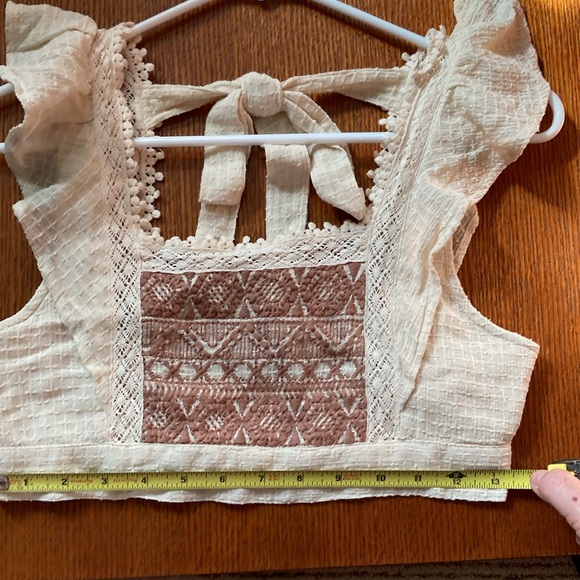 FREE PEOPLE NWT ๐๐ Cropped top. Ruffle sleeves with crochet trim. Bohemian. XS - Picture 10 of 16